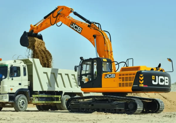Гусеничный экскаватор JCB JS305