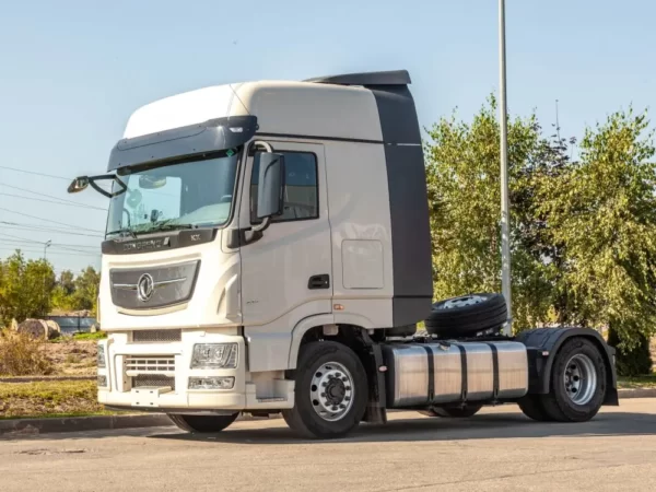 Тягач DongFeng KX 4 x 2
